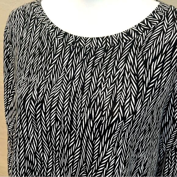Chicos Zenergy Tunic Top Black White Soft French Terry 3/4 Sleeve Size 1 Medium - Picture 7 of 12